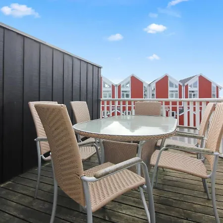 Chris - 750m From The Sea In Nw Jutland By Interhome *