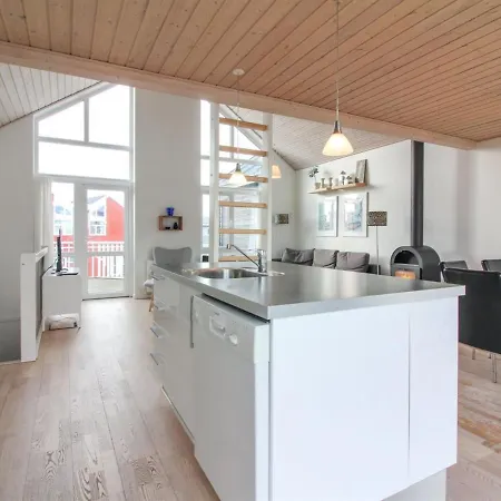 Chris - 750m From The Sea In Nw Jutland By Interhome