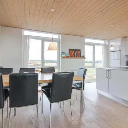 Apartment Chris - 750m From The Sea In Nw Jutland By Interhome *