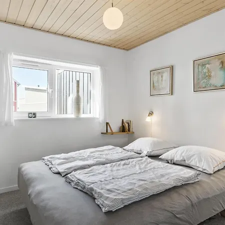 Leilighet Chris - 750m From The Sea By Interhome